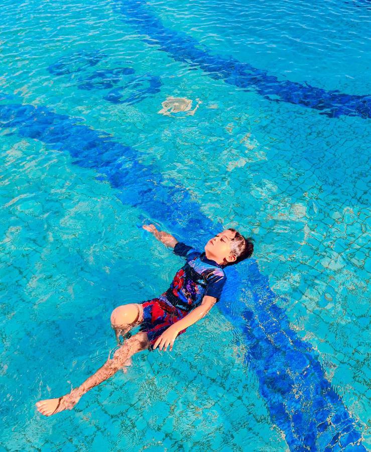 Novotel Balikpapan Экстерьер фото