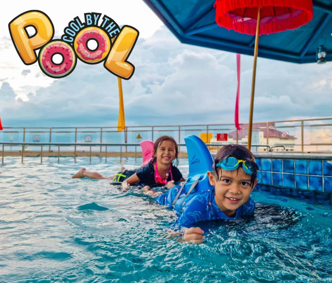 Novotel Balikpapan Экстерьер фото