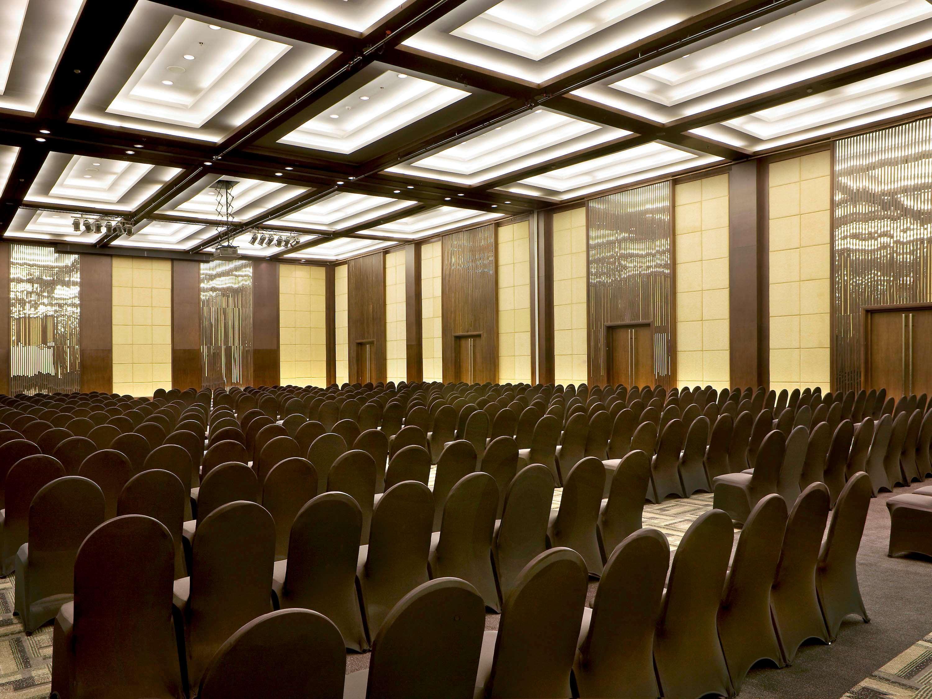 Novotel Balikpapan Экстерьер фото