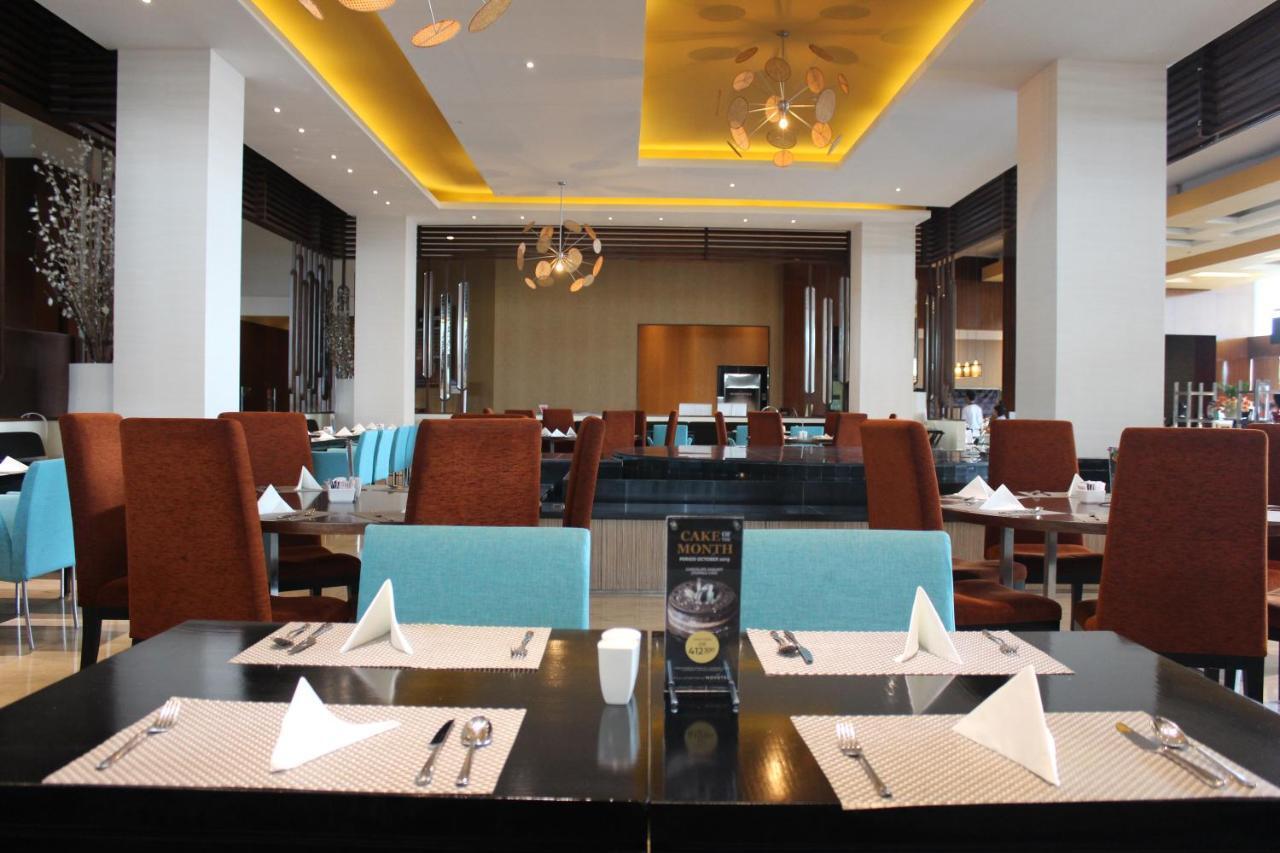 Novotel Balikpapan Экстерьер фото