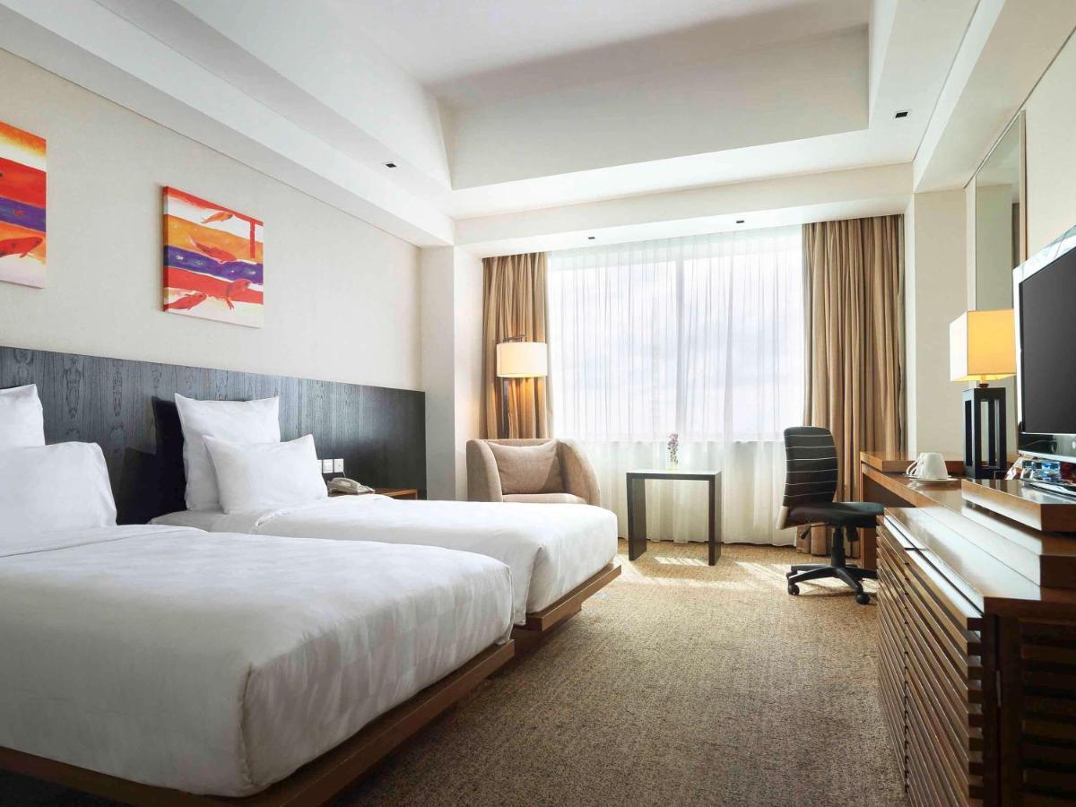 Novotel Balikpapan Экстерьер фото